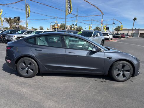 Used 2023 Tesla Model 3 Standard Range image 5