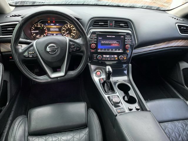 Used 2016 Nissan Maxima Platinum w/ Interior Lighting Package FWD image 15