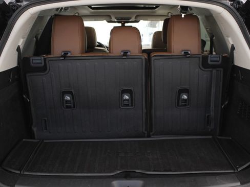 Used 2025 Nissan Pathfinder Platinum w/ Cargo Package FWD image 39