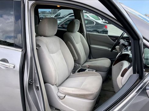 Used 2011 Nissan Quest SV FWD image 13