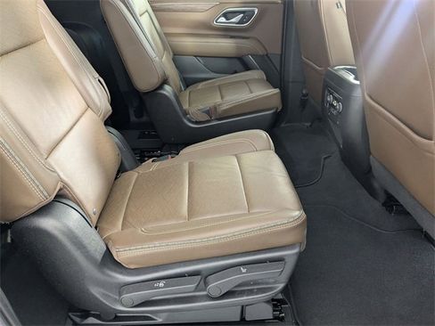 Certified 2022 Chevrolet Suburban High Country w/ Max Trailering Package image 32