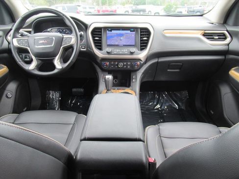 Used 2019 GMC Acadia Denali w/ Technology Package image 12