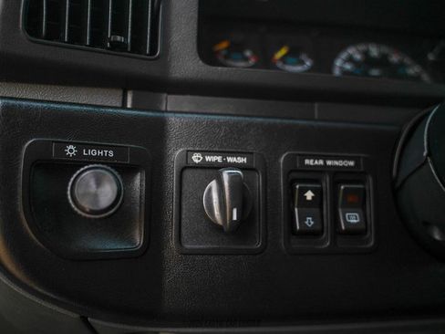 Used 1991 Ford Bronco AWD/4WD image 26