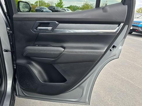 New 2026 GMC Terrain Elevation w/ Elevation Premium Package AWD/4WD image 32