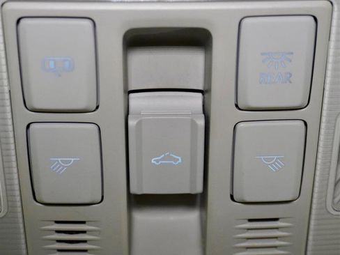 Used 2018 Volkswagen Tiguan SEL image 36