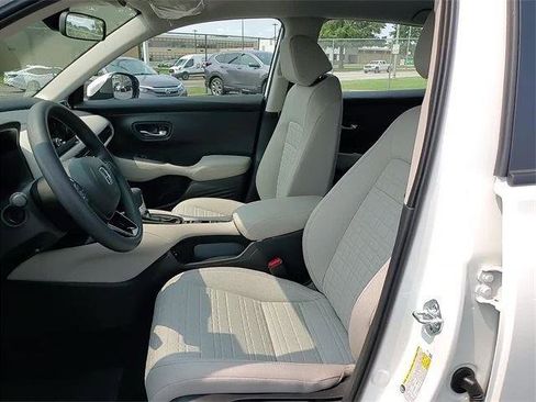 New 2025 Honda HR-V LX image 13