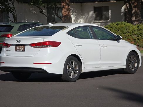 Used 2018 Hyundai Elantra SEL w/ Cargo Package image 4