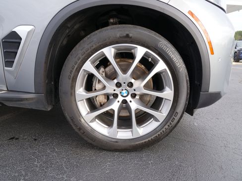 Used 2024 BMW X5 sDrive40i w/ Premium Package image 10