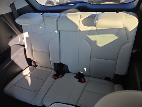 New 2025 Kia Telluride S image 7