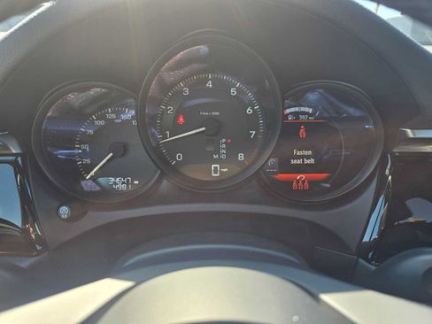Used 2024 Porsche Macan AWD/4WD image 26