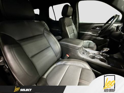 Used 2023 Chevrolet Traverse RS w/ LPO, Floor Liner Package AWD/4WD image 33