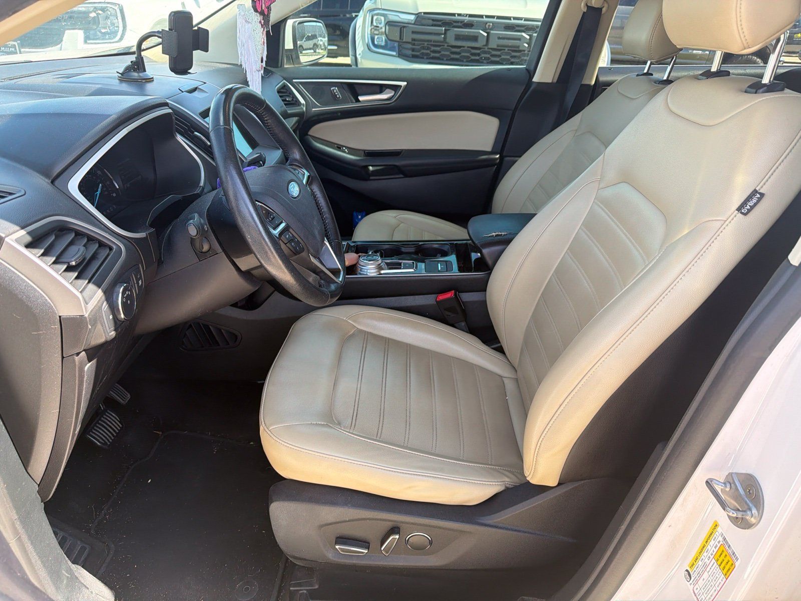 Used 2019 Ford Edge SEL w/ Equipment Group 201A FWD image 6
