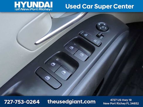 Certified 2023 Hyundai Tucson SEL w/ Convenience Package FWD image 28