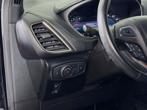 Used 2018 Lincoln MKX Select w/ Select Plus Package image 10