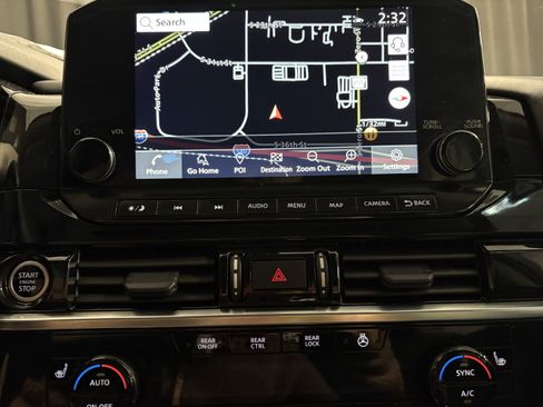 Used 2023 Nissan Pathfinder SL image 13