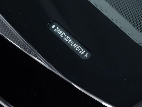 Used 2017 Lamborghini Aventador LP 700-4 image 39