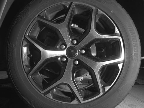 Used 2025 Jeep Compass Limited image 14