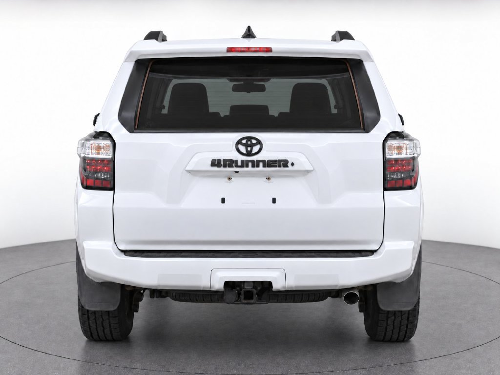 Used 2024 Toyota 4Runner SR5 Premium w/ Moonroof Package AWD/4WD image 7