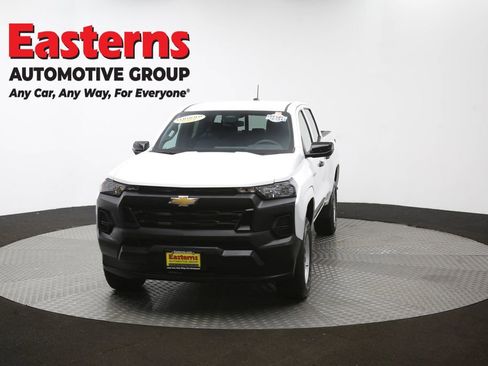 Used 2024 Chevrolet Colorado W/T w/ Technology Package RWD image 53