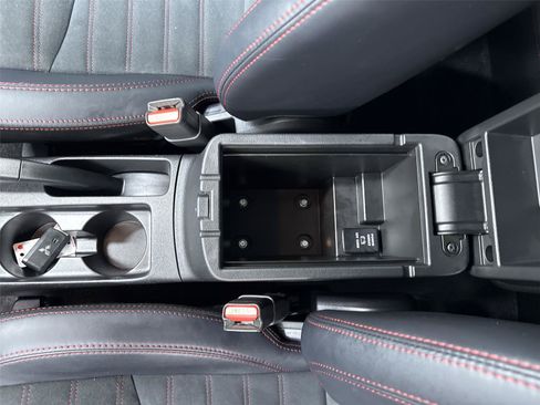 Used 2025 Mitsubishi Outlander Sport AWD image 17