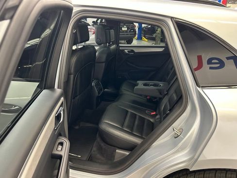 Used 2017 Porsche Macan S w/ Premium Package Plus AWD/4WD image 15