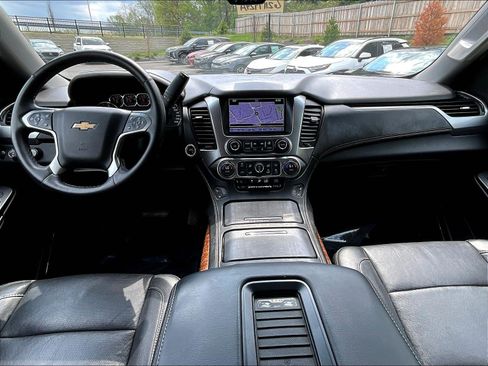 Used 2016 Chevrolet Suburban LTZ AWD/4WD image 7