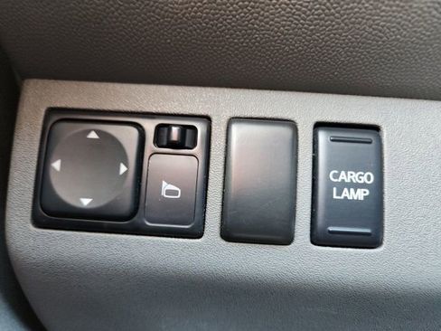 Used 2019 Nissan Frontier SV image 19