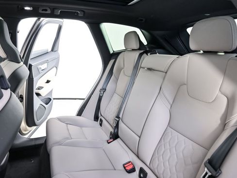 New 2026 Volvo XC60 B5 Plus w/ Climate Package image 21