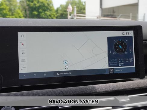 Used 2025 Hyundai Tucson Limited AWD/4WD image 3