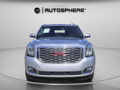 Used 2020 GMC Yukon XL Denali image 2