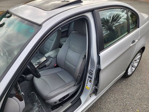 Used 2011 BMW 328i Sedan RWD image 22