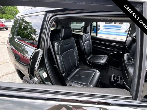 Used 2024 Jeep Grand Cherokee L Limited AWD/4WD image 25