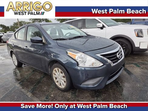 Used 2017 Nissan Versa SV FWD image 1