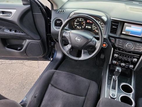 Used 2015 Nissan Pathfinder SV w/ Cargo Package image 34