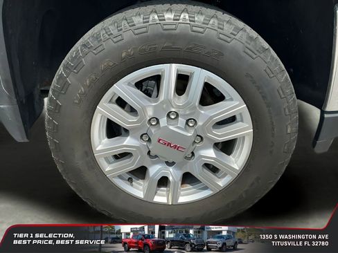 Used 2022 GMC Sierra 2500 SLT w/ SLT Premium Package AWD/4WD image 14