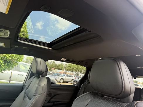 Certified 2025 Toyota Sienna Platinum AWD/4WD image 20