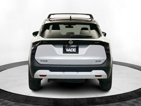 New 2026 Nissan Kicks SV w/ SV Premium Package image 4