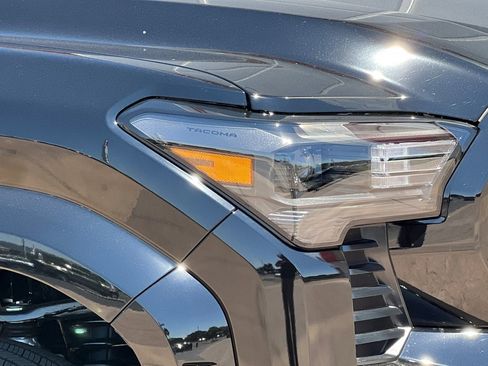 New 2025 Toyota Tacoma SR5 image 31