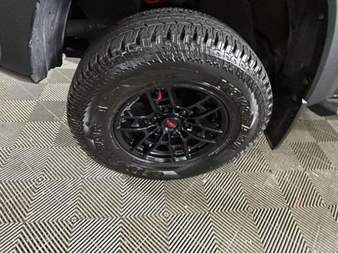 Used 2021 Toyota Tacoma TRD Pro AWD/4WD image 9