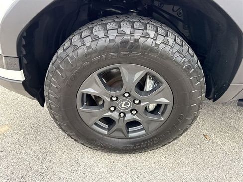 Used 2024 Lexus GX 550 image 10