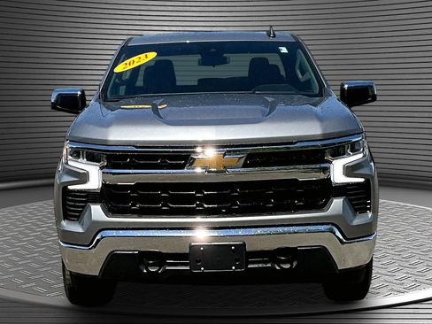Used 2023 Chevrolet Silverado 1500 LT AWD/4WD image 2