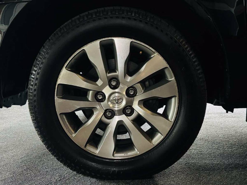 Used 2015 Toyota Sequoia Limited AWD/4WD image 27