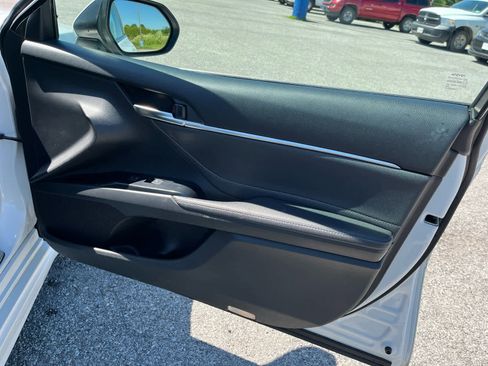 Used 2018 Toyota Camry XSE w/ Driver Assist Package FWD image 34