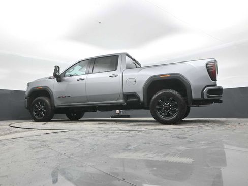 New 2026 GMC Sierra 2500 AT4 image 39