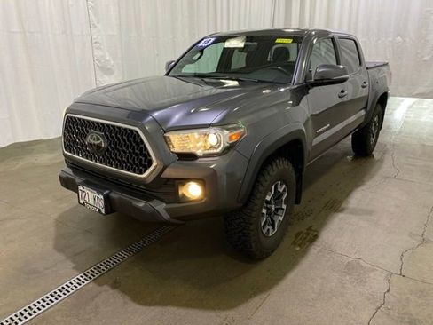 Certified 2018 Toyota Tacoma TRD Off-Road image 8