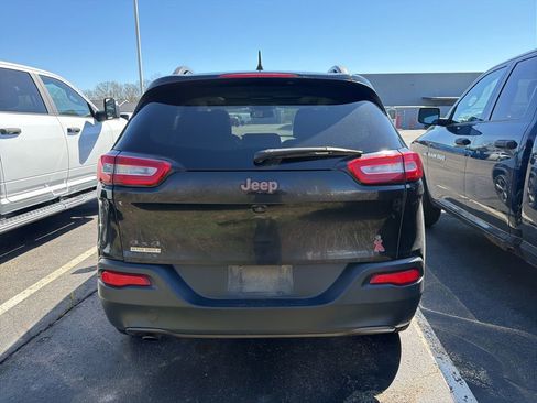 Used 2016 Jeep Cherokee 75th Anniversary image 7