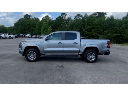 Used 2023 Chevrolet Colorado LT w/ LT Convenience Package image 5