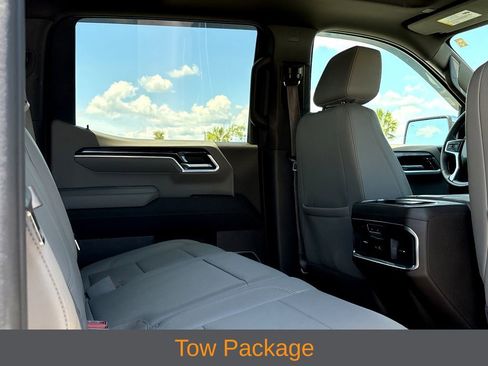 Used 2022 Chevrolet Silverado 1500 LTZ w/ LTZ Premium Package AWD/4WD image 12