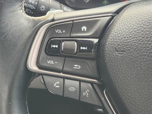 Certified 2018 Honda Accord Touring image 27