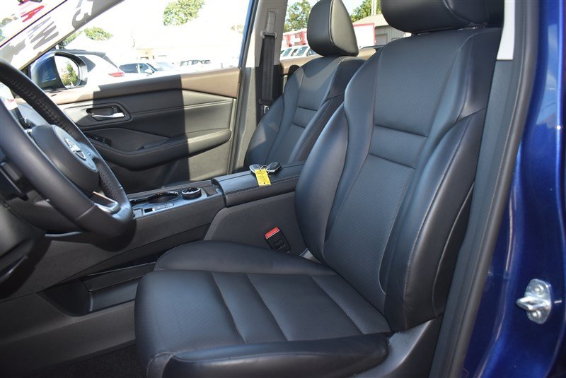Used 2023 Nissan Rogue SV w/ SV Premium B Package AWD/4WD image 14
